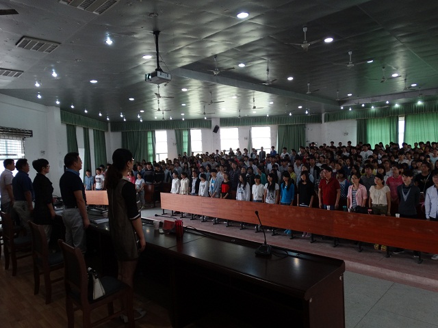 我系召开2014级新生入学欢迎大会